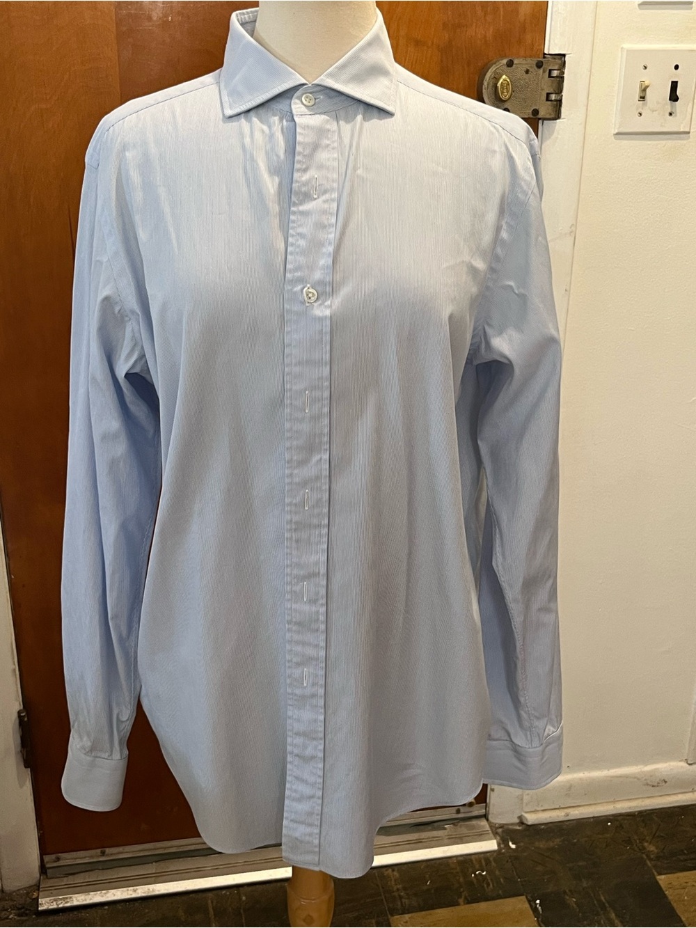 Markers Shirt 225 Liberty Men's Collection Blue Pinstripe Long Sleeve. Size 16